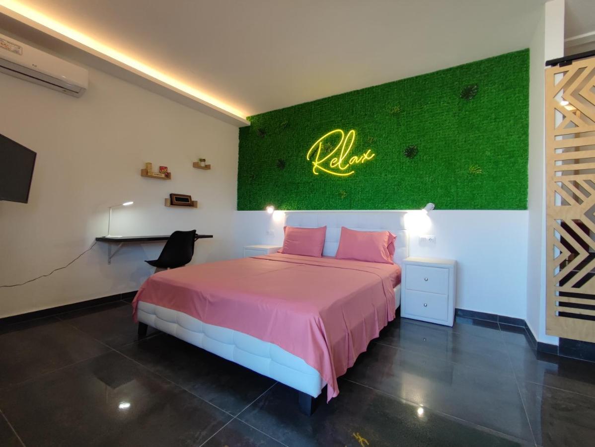 Theasis 4 Luxury Studio With Sea View Νέος Μαρμαράς Εξωτερικό φωτογραφία